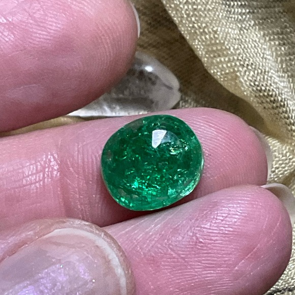 Emerald - Picture 5 of 7